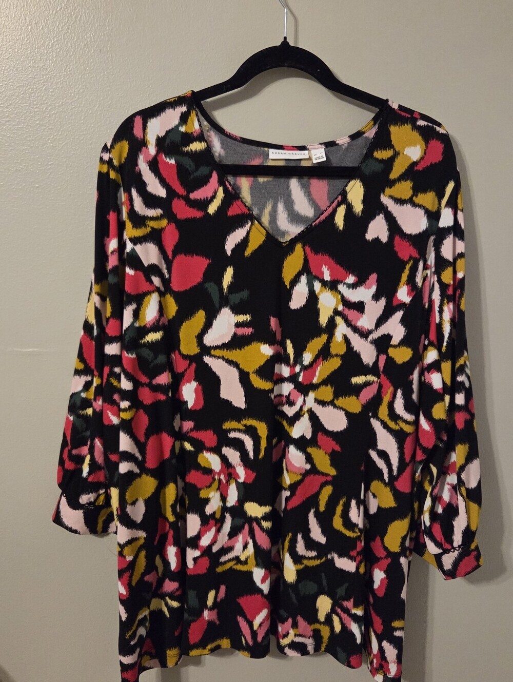 Susan Graver Women Plus Size Black Liquid Knit Long Sleeve V-Neck Top Sz 4X